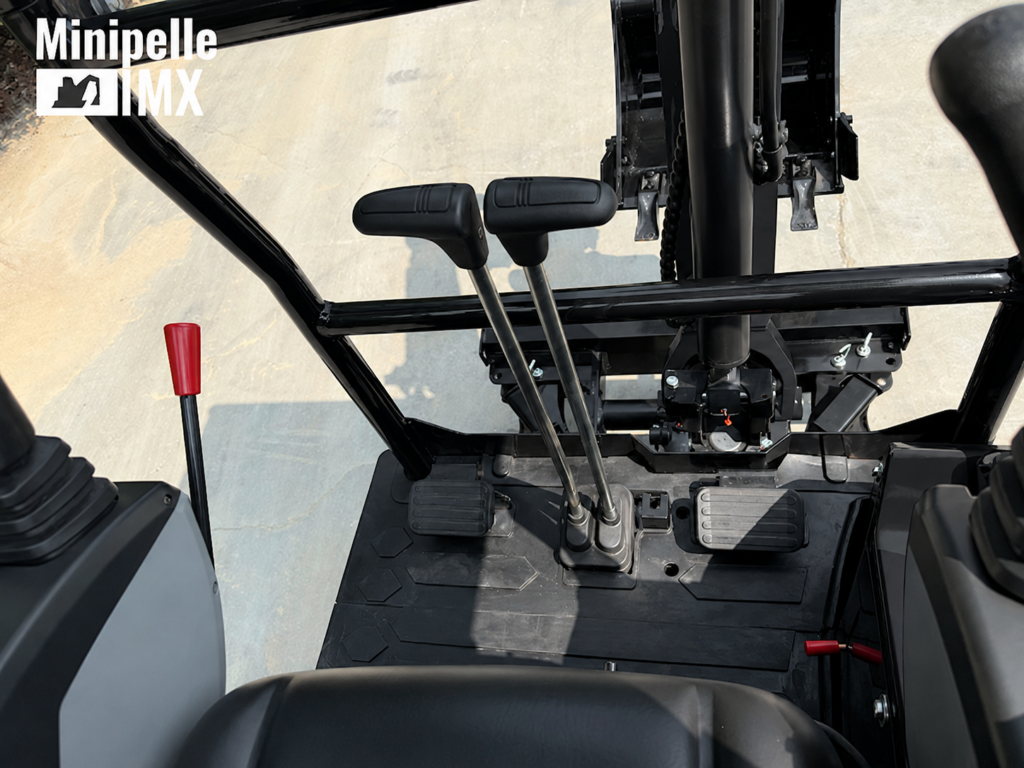 Cockpit noir dune mini pelle industrielle